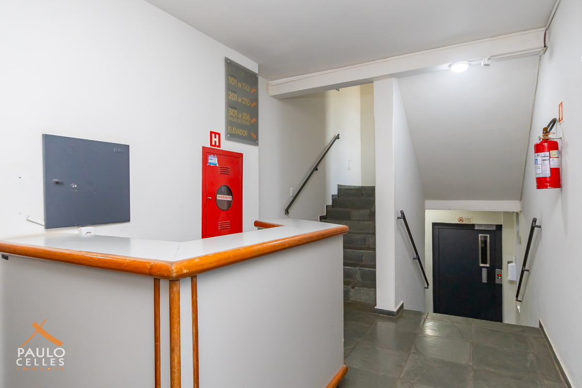 Kitinete para locacao no Santa Quitéria em Curitiba com 36,70m² por R$ 1.200,00