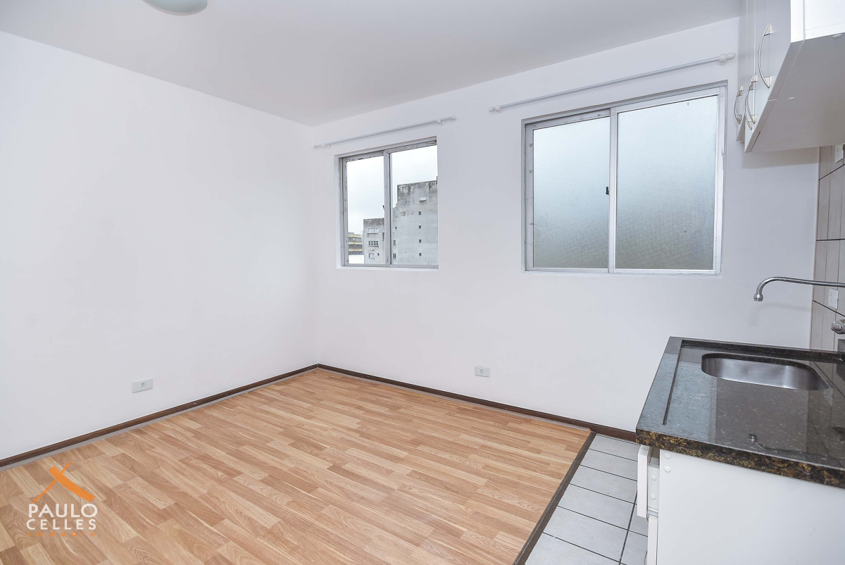 Apartamento para locacao no Alto da Glória em Curitiba com 62,20m² por R$ 1.600,00