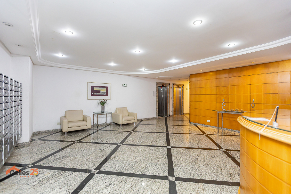 Apartamento para venda no Cristo Rei em Curitiba com 117,30m² por R$ 550.000,00