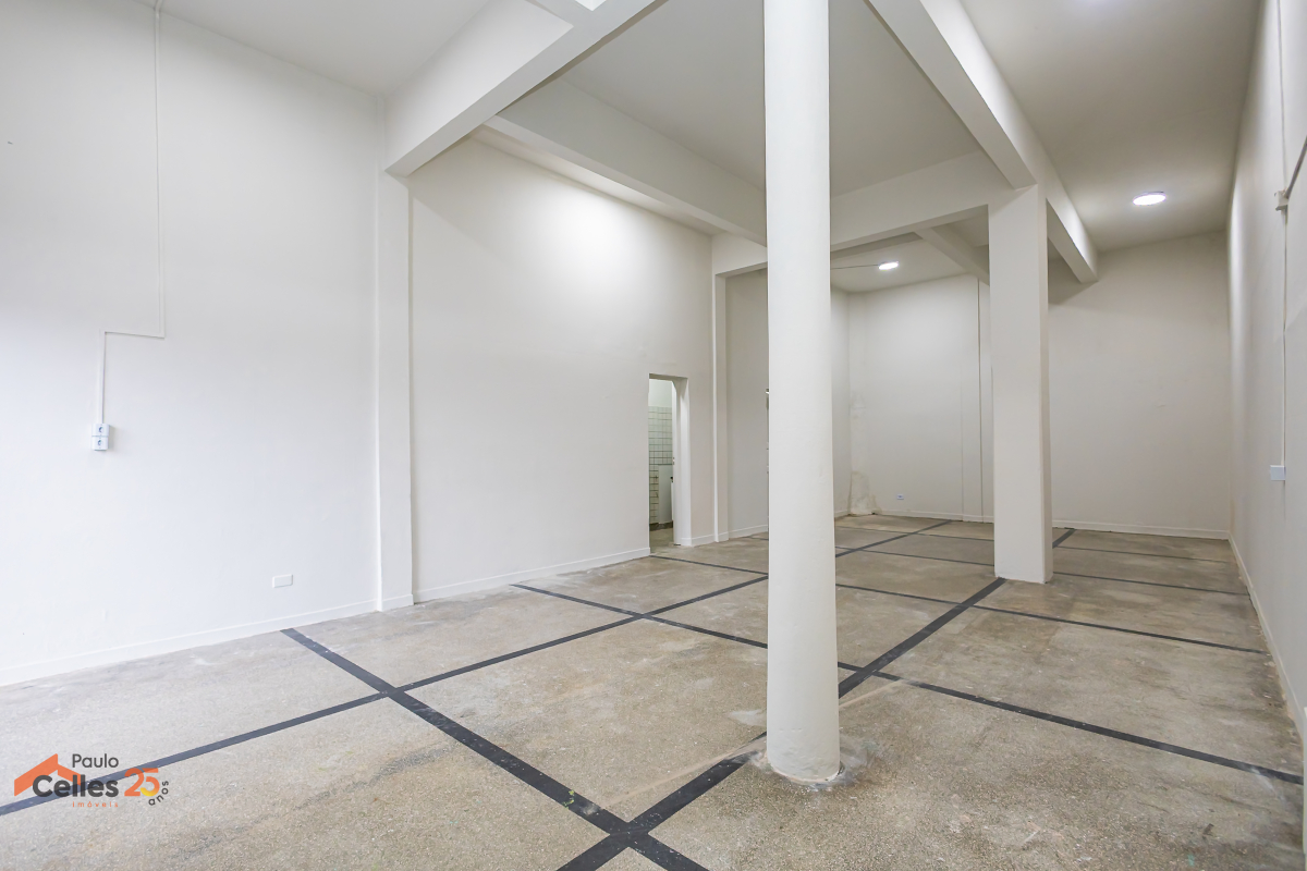 Loja para locacao no Centro em Curitiba com 60,00m² por R$ 3.000,00