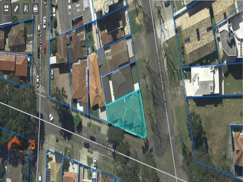 Terreno / Lote para venda no Água Verde em Curitiba com 347m² por R$ 880.000,00