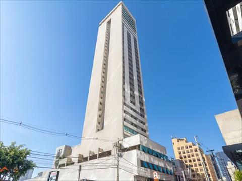 Apartamento para locacao no Centro em Curitiba com 26m² por R$ 1.750,00