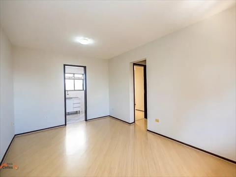 Apartamento para locacao no São Francisco em Curitiba com 69m² por R$ 2.390,00