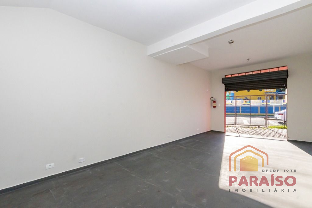 Loja para locacao no Xaxim em Curitiba com 30,00m² por R$ 1.600,00