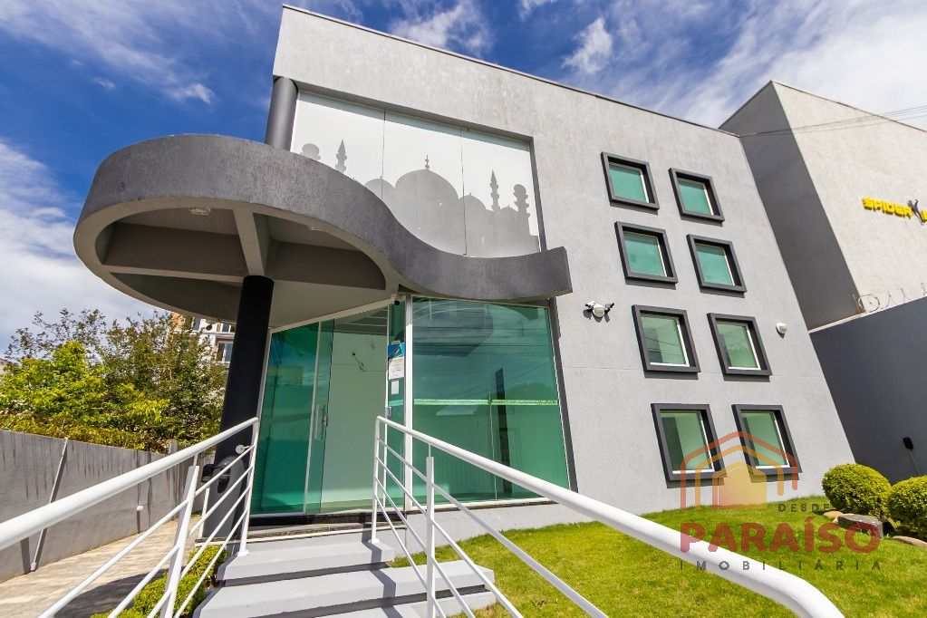 Loja para locacao no Bacacheri em Curitiba com 185,00m² por R$ 12.500,00