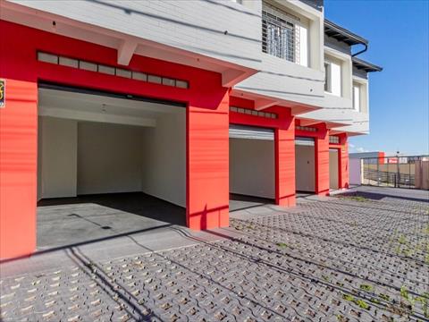 Loja para locacao no Xaxim em Curitiba com 30,00m² por R$ 1.600,00
