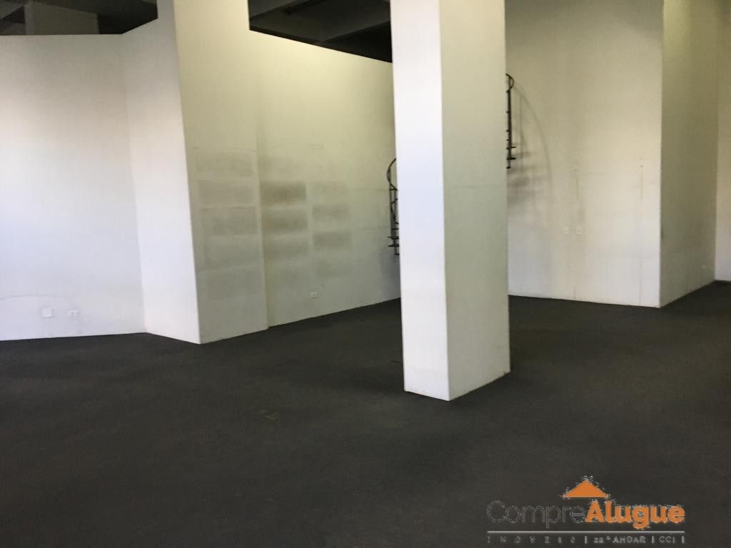 Loja para locacao no Centro em Curitiba com 273,00m² por R$ 3.500,00