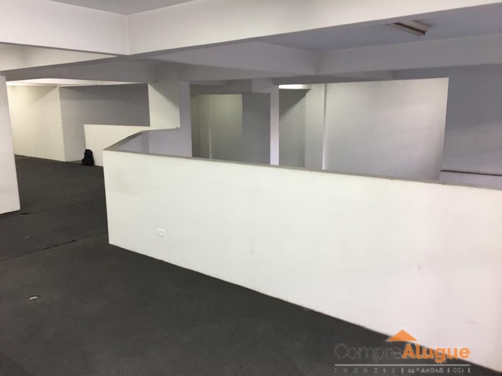 Loja para locacao no Centro em Curitiba com 273,00m² por R$ 3.500,00