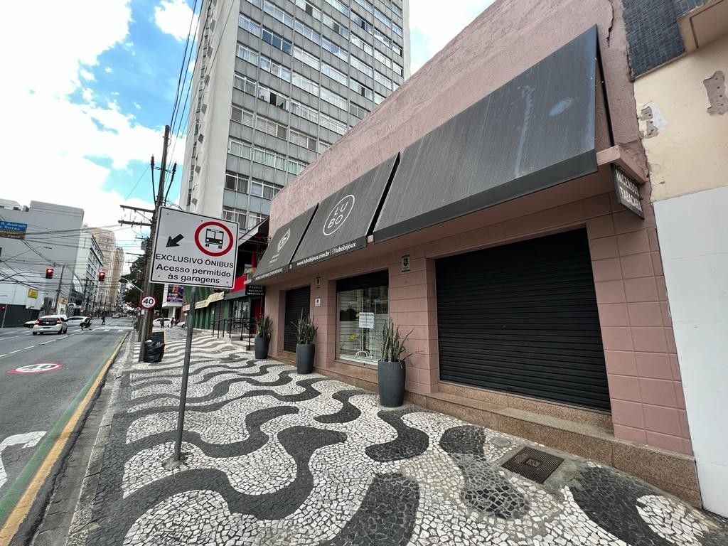 Loja para locacao no Centro em Curitiba com 245,00m² por R$ 7.000,00