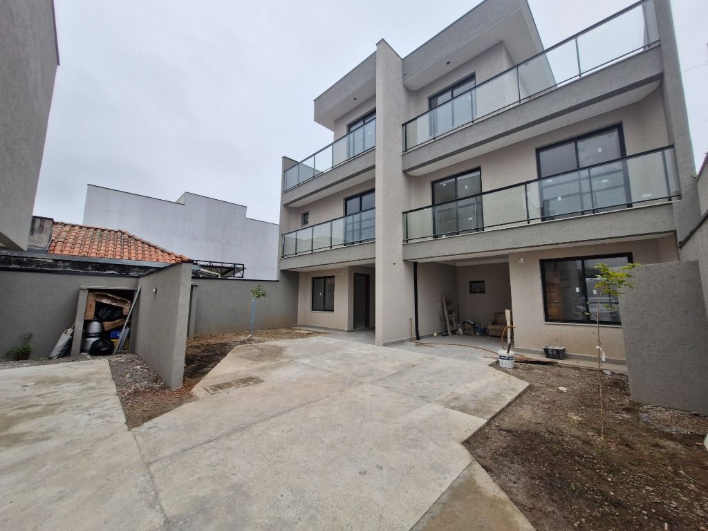 Sobrado para locacao no Boqueirão em Curitiba com 0,00m² por R$ 4.000,00