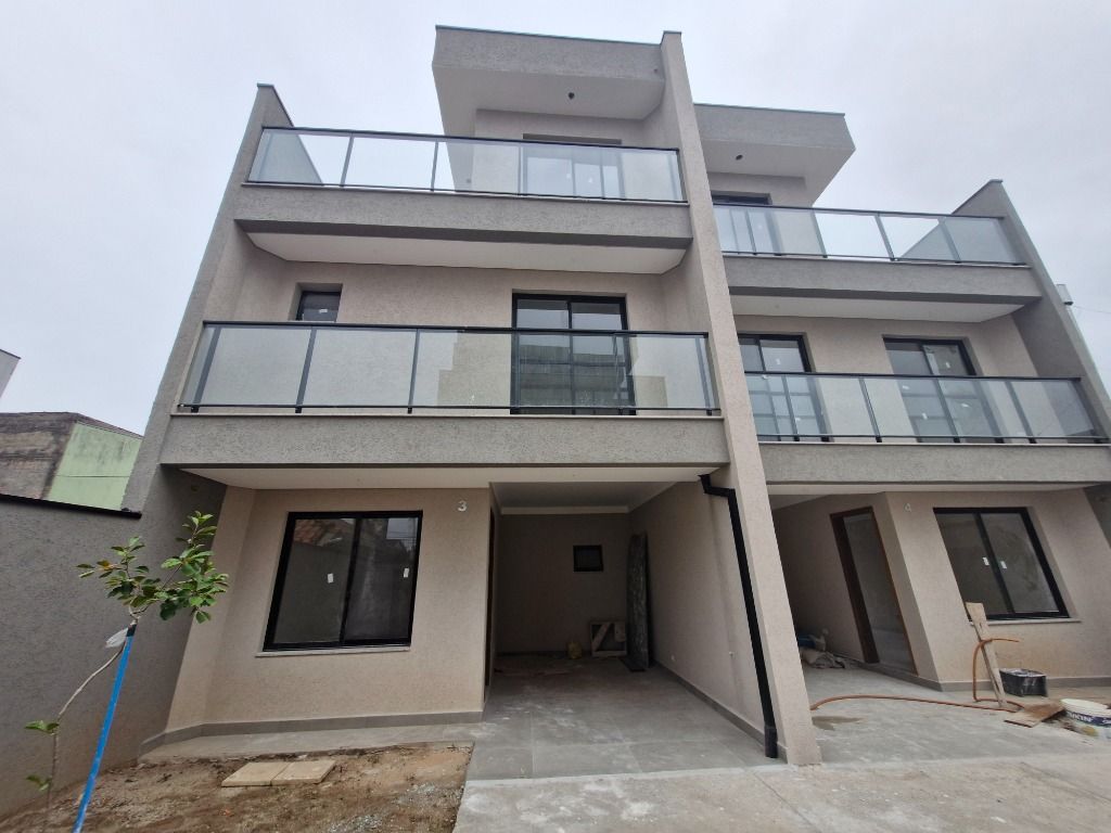 Sobrado para locacao no Boqueirão em Curitiba com 0,00m² por R$ 4.000,00