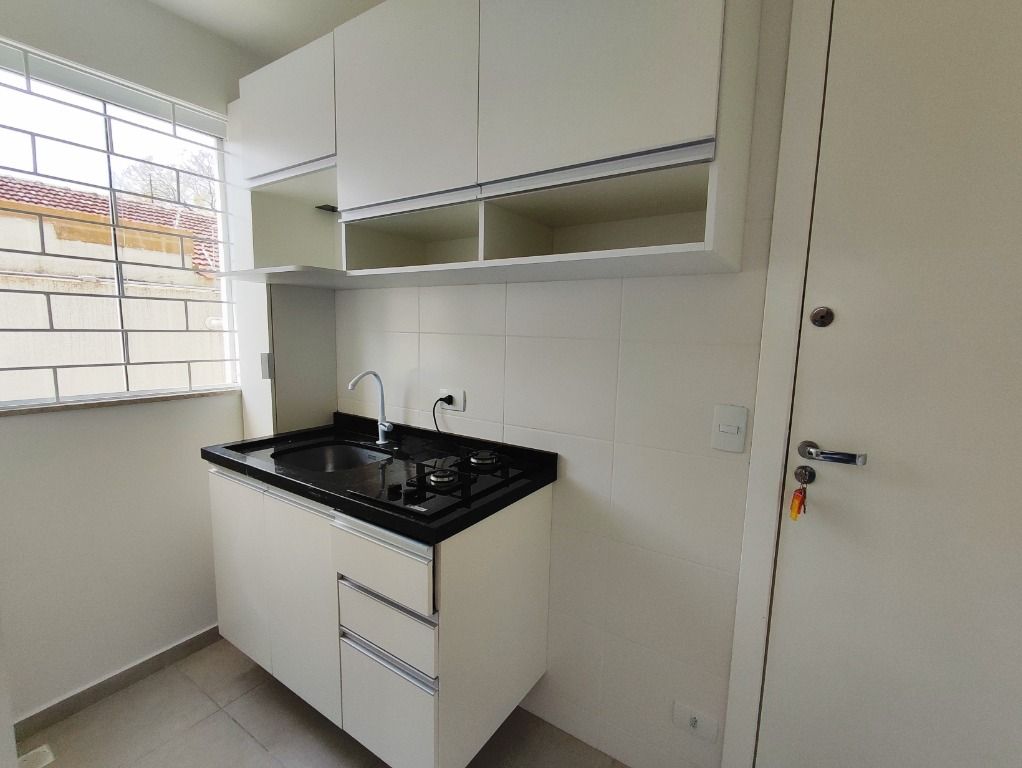 Kitinete para locacao no Bacacheri em Curitiba com 41,00m² por R$ 1.200,00
