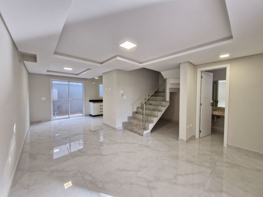 Sobrado para locacao no Bairro Alto em Curitiba com 0,00m² por R$ 3.700,00