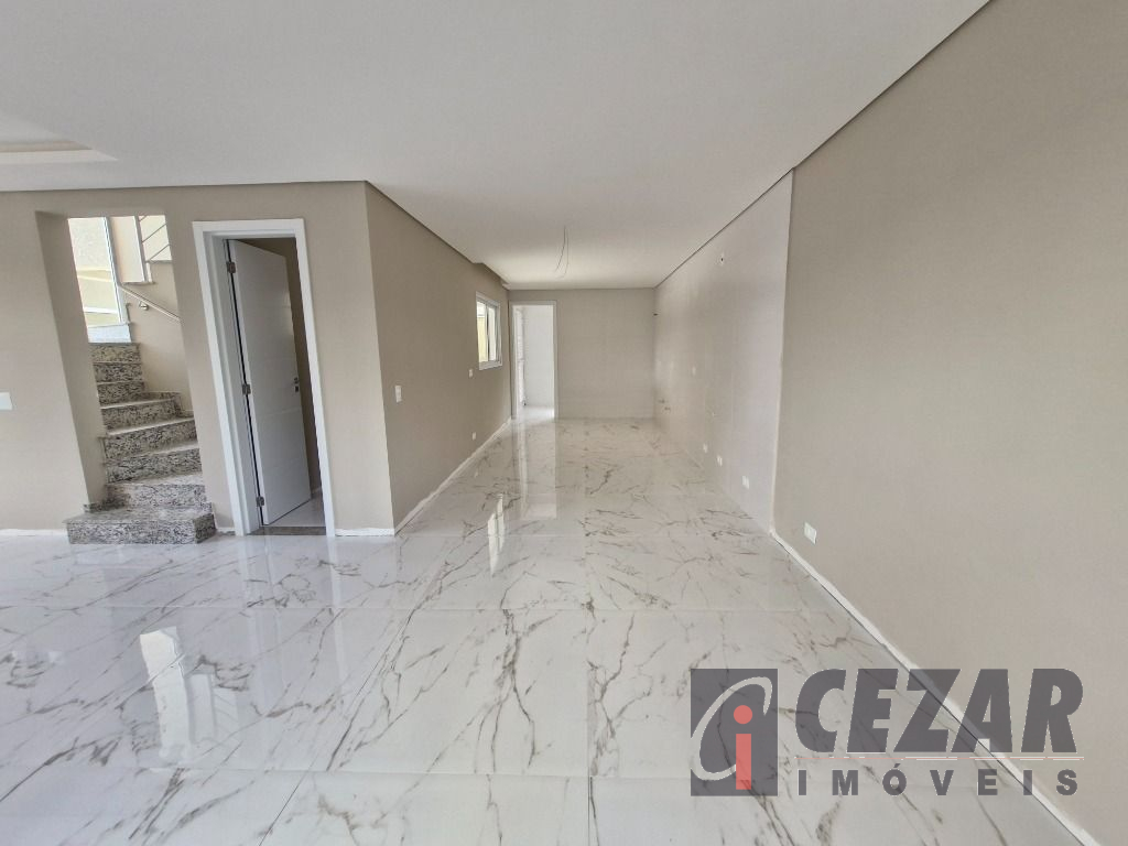 Sobrado para locacao no Bacacheri em Curitiba com 259m² por R$ 7.000,00