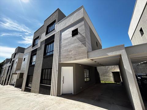 Sobrado para venda no Pilarzinho em Curitiba com 147m² por R$ 739.000,00