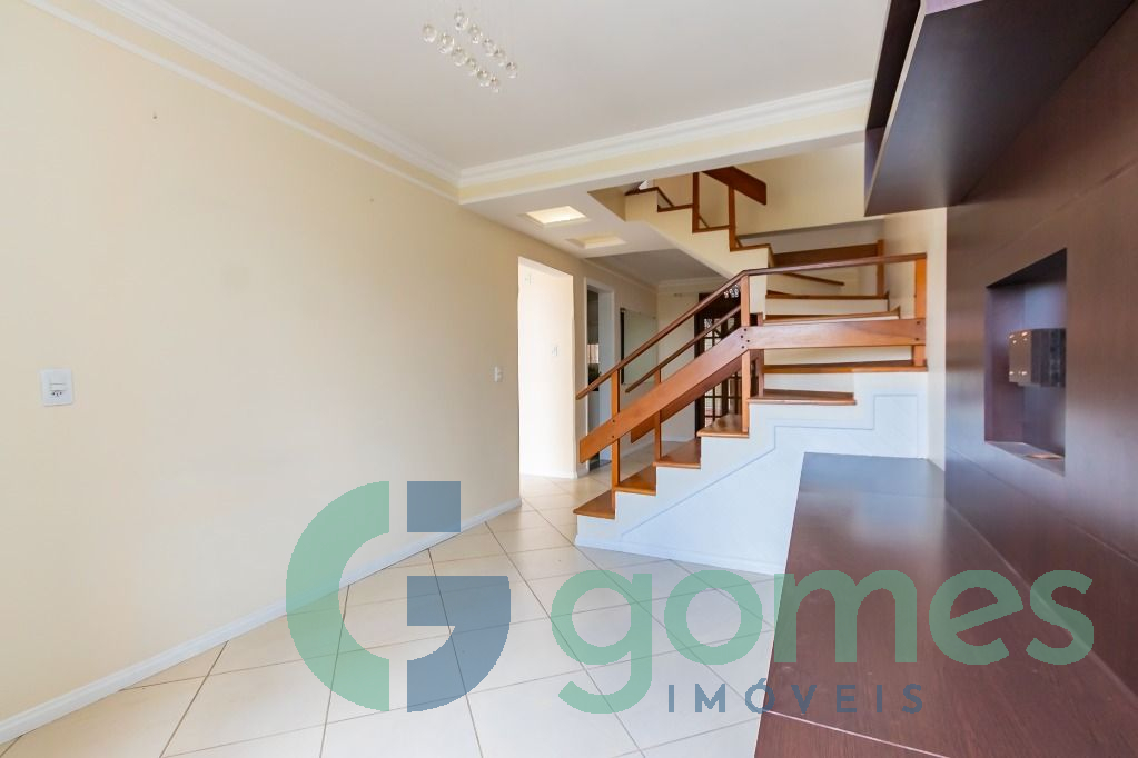 Sobrado para locacao no Guabirotuba em Curitiba com 205,00m² por R$ 5.500,00