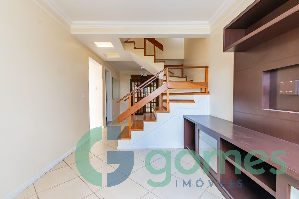 Sobrado para locacao no Guabirotuba em Curitiba com 205,00m² por R$ 5.500,00