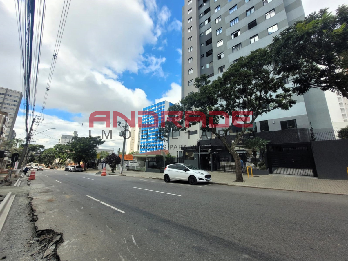 Apartamento para locacao no Portão em Curitiba com 110,00m² por R$ 2.600,00