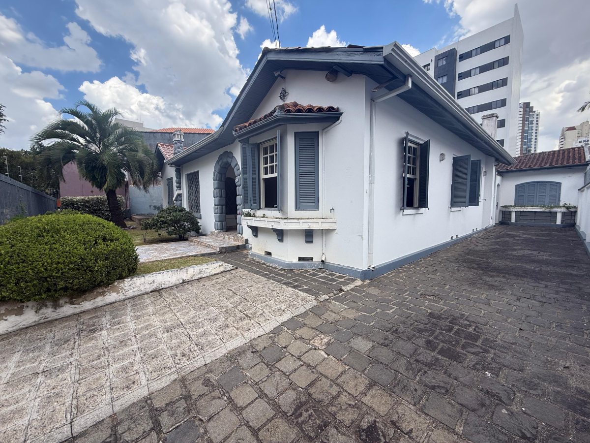 Casa Comercial para locacao no Centro em Curitiba com 200,00m² por R$ 4.500,00