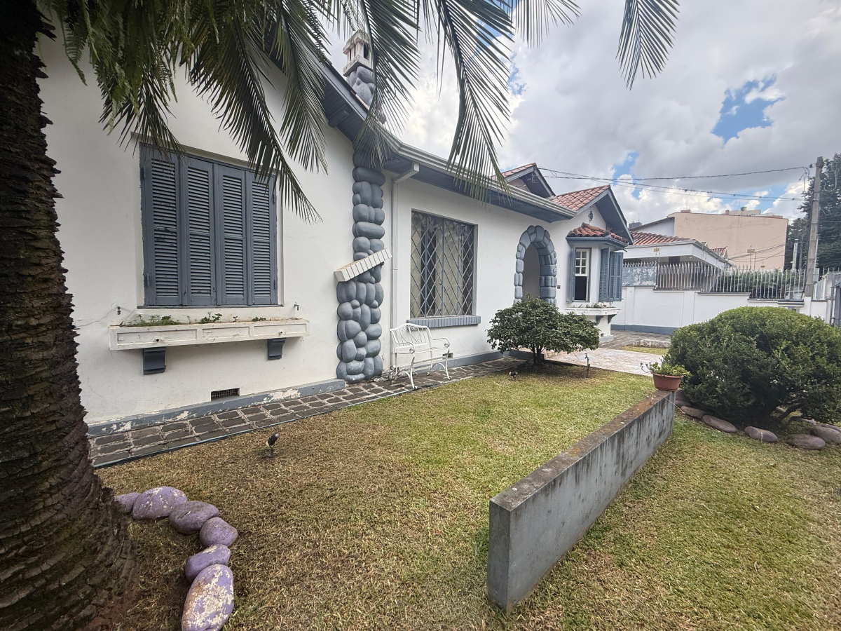 Casa Comercial para locacao no Centro em Curitiba com 200,00m² por R$ 4.500,00