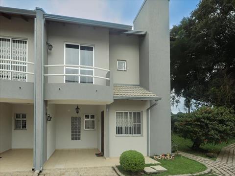 Sobrado para venda no Orleans em Curitiba com 130m² por R$ 690.000,00