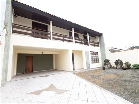 Casa Residencial para locacao no São Braz em Curitiba com 258m² por R$ 4.800,00