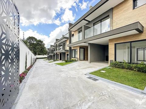Sobrado para venda no Santa Felicidade em Curitiba com 122m² por R$ 1.142.900,00