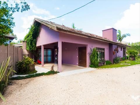 Casa Residencial para locacao no Santa Felicidade em Curitiba com 200m² por R$ 4.500,00