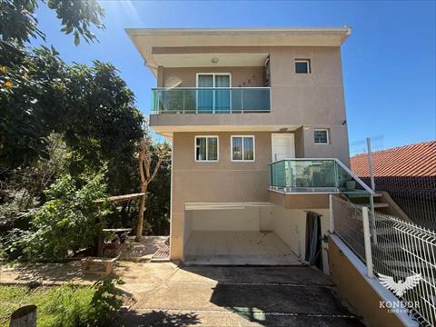 Sobrado para locacao no São João em Curitiba com 160m² por R$ 5.000,00