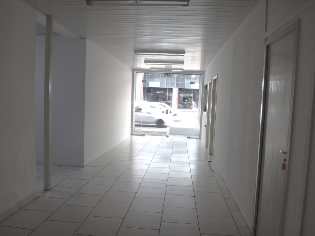 Loja para locacao no Centro em Curitiba com 529,00m² por R$ 7.000,00