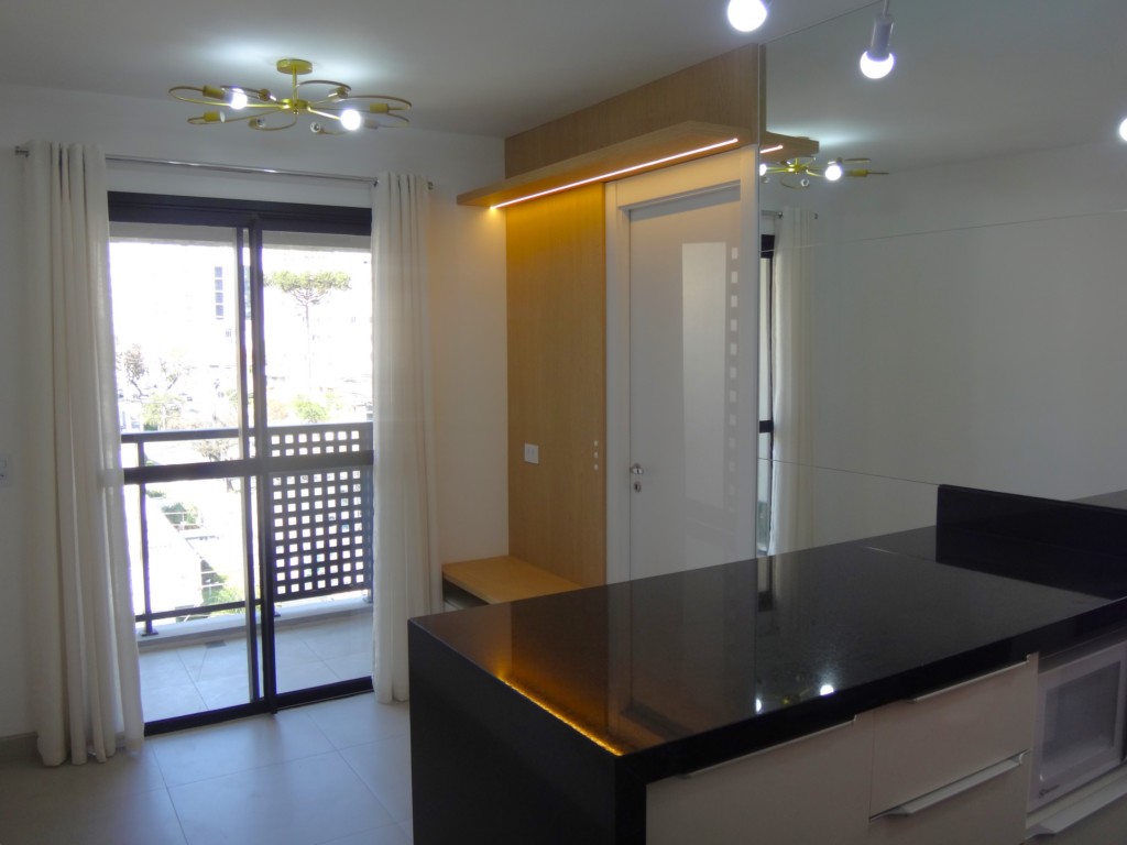 Apartamento para locacao no Bigorrilho em Curitiba com 74,00m² por R$ 2.300,00