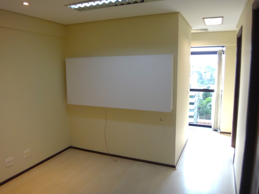Imovel Comercial para locacao no Centro Civico em Curitiba com 73,00m² por R$ 1.700,00