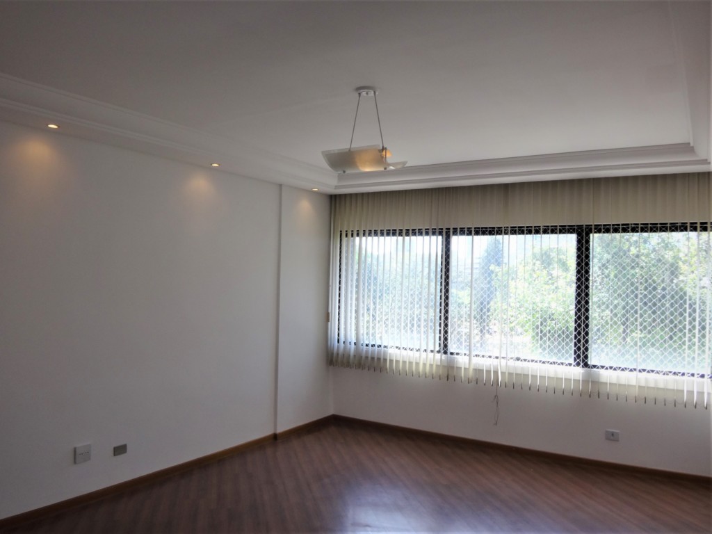 Apartamento para venda no Centro em Curitiba com 163,70m² por R$ 680.000,00