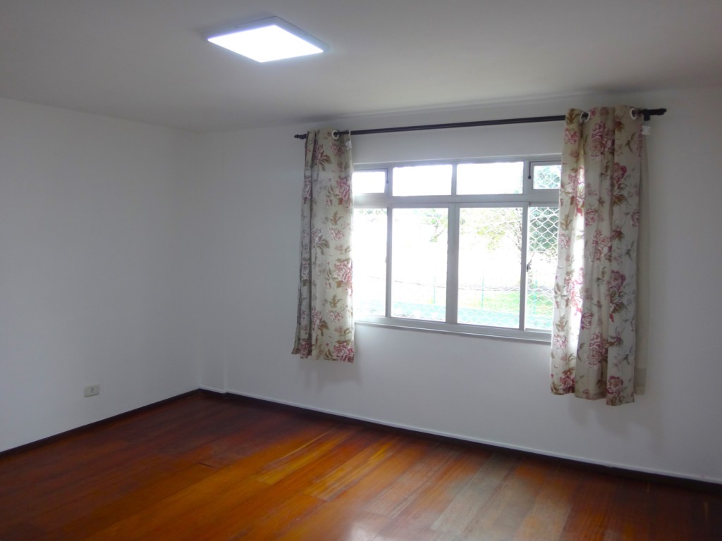 Apartamento para locacao no Jardim Botanico em Curitiba com 60,04m² por R$ 1.600,00