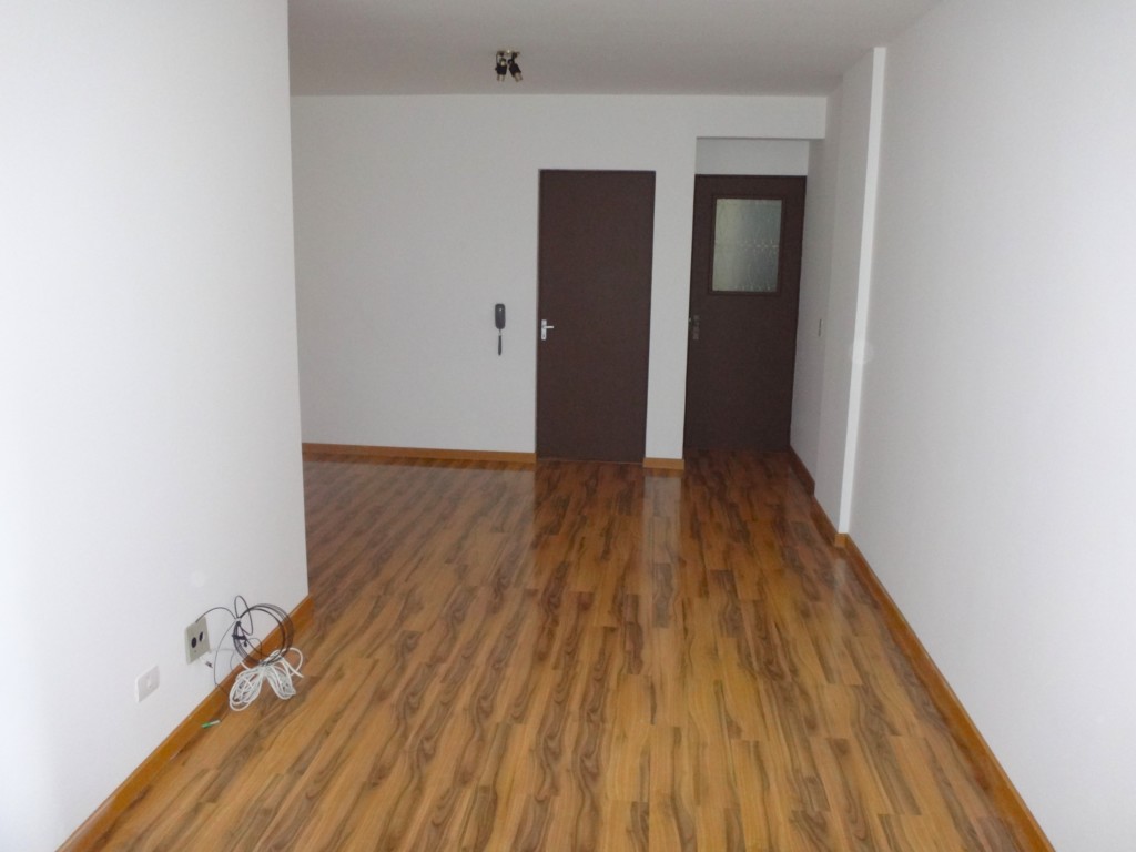 Apartamento para locacao no Bigorrilho em Curitiba com 106,60m² por R$ 2.500,00