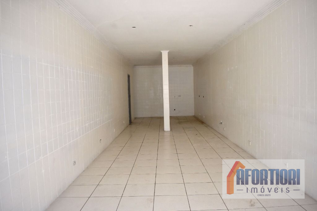 Loja para locacao no Centro em Curitiba com 70,00m² por R$ 2.800,00