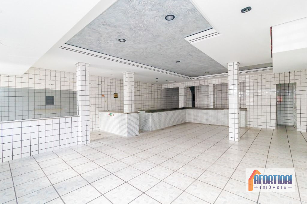 Loja para locacao no Centro em Curitiba com 110,00m² por R$ 4.400,00