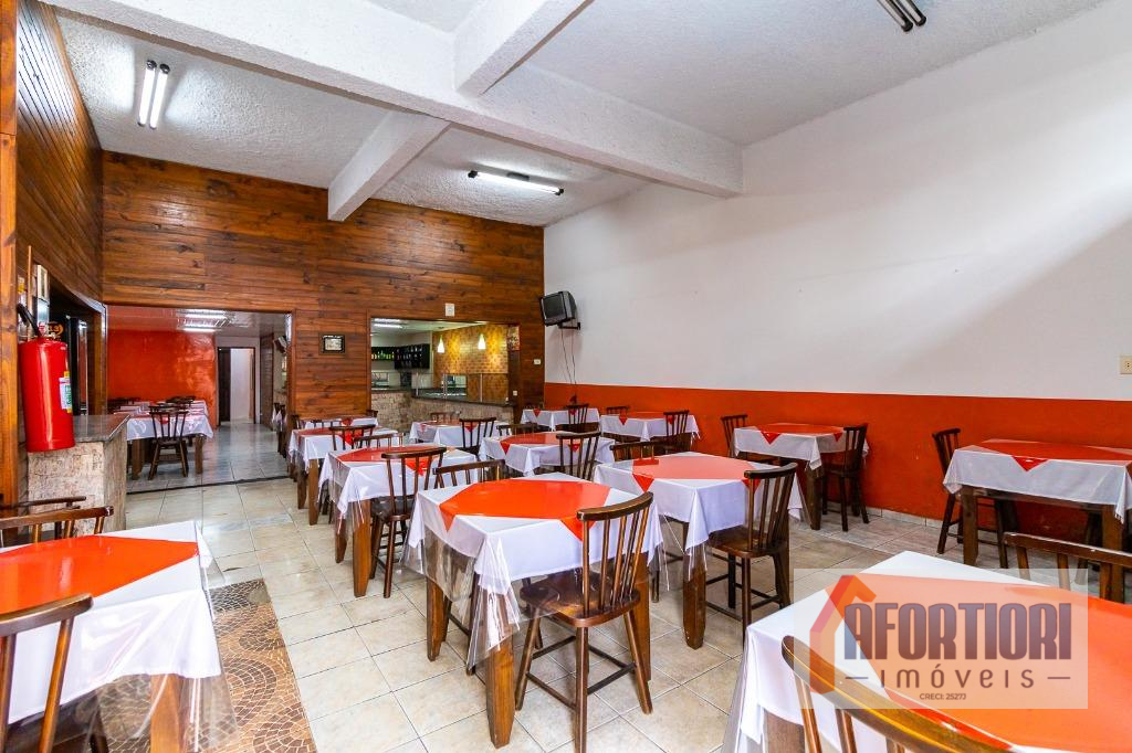 Loja para locacao no Centro em Curitiba com 220,00m² por R$ 2.900,00
