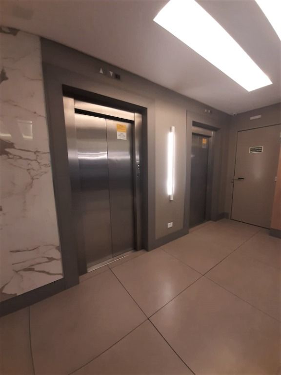 Imovel Comercial para locacao no Centro em Curitiba com 29,00m² por R$ 700,00