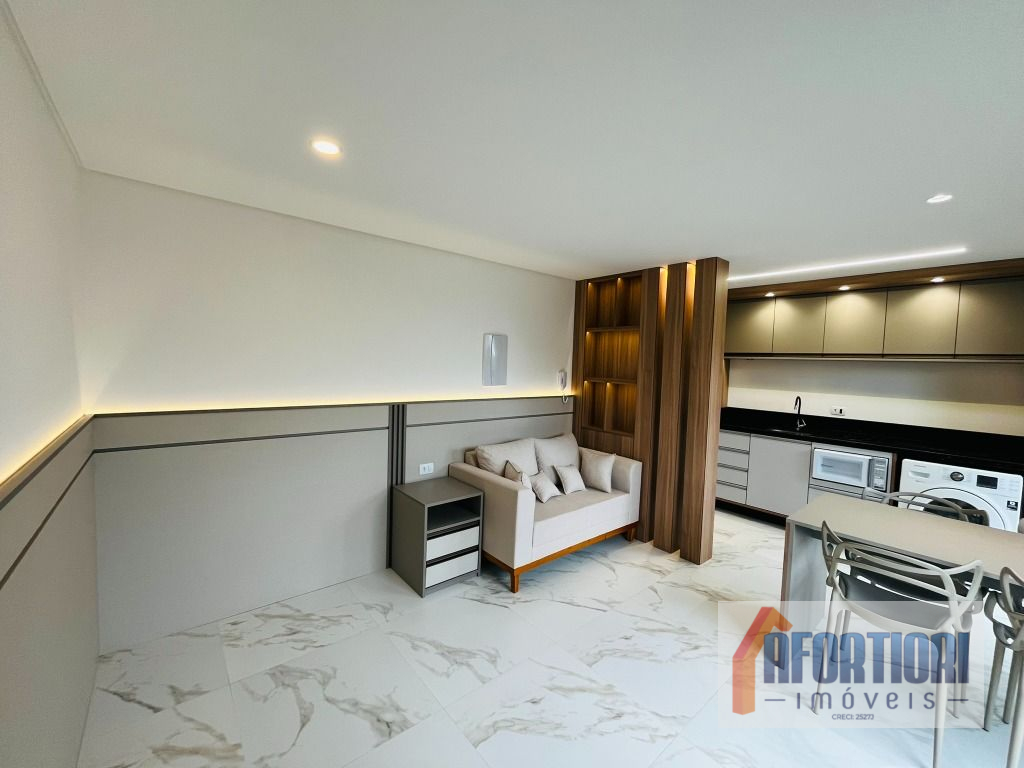 Apartamento para locacao no Guabirotuba em Curitiba com 38,00m² por R$ 2.500,00