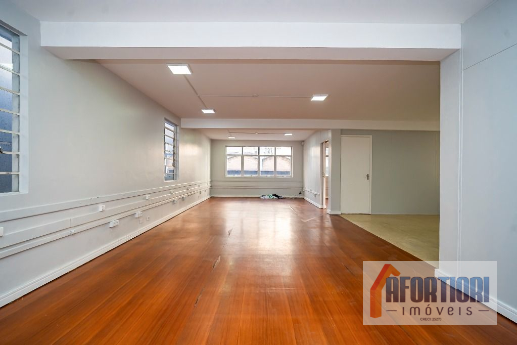 Imóveis Comerciais para locacao no Centro em Curitiba com 123m² por R$ 3.000,00