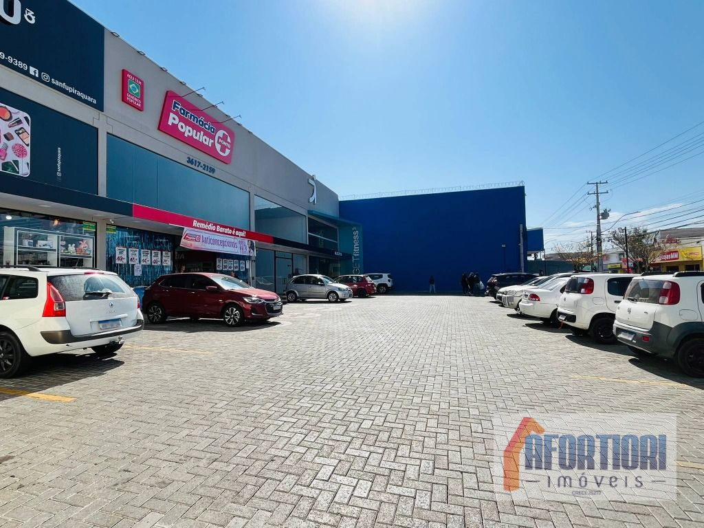 Loja para locacao no Centro em Piraquara com 244m² por R$ 16.000,00