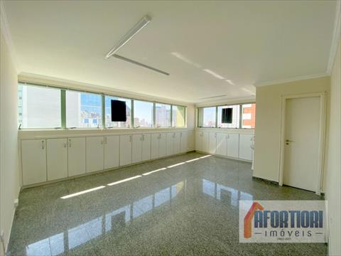 Imóveis Comerciais para locacao no Centro em Curitiba com 40m² por R$ 1.200,00