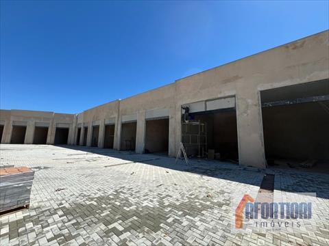 Loja para locacao no Xaxim em Curitiba com 42m² por R$ 2.800,00