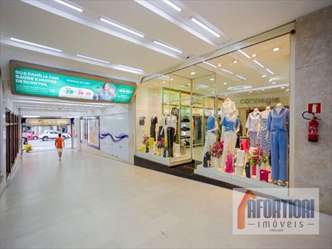 Loja para locacao no Centro em Curitiba com 222,00m² por R$ 12.000,00