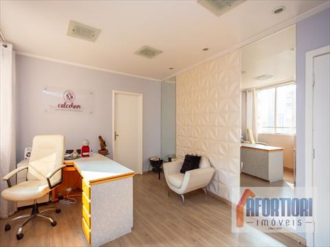 Imóveis Comerciais para venda no Centro em Curitiba com 84m² por R$ 399.000,00