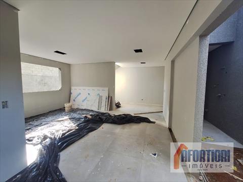 Sobrado para venda no Lindóia em Curitiba com 110m² por R$ 699.000,00