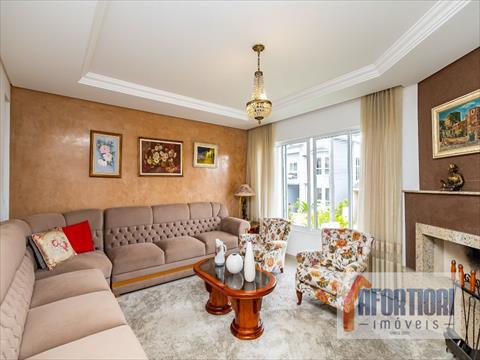 Casa Residencial para locacao no Cachoeira em Curitiba com 170m² por R$ 7.800,00