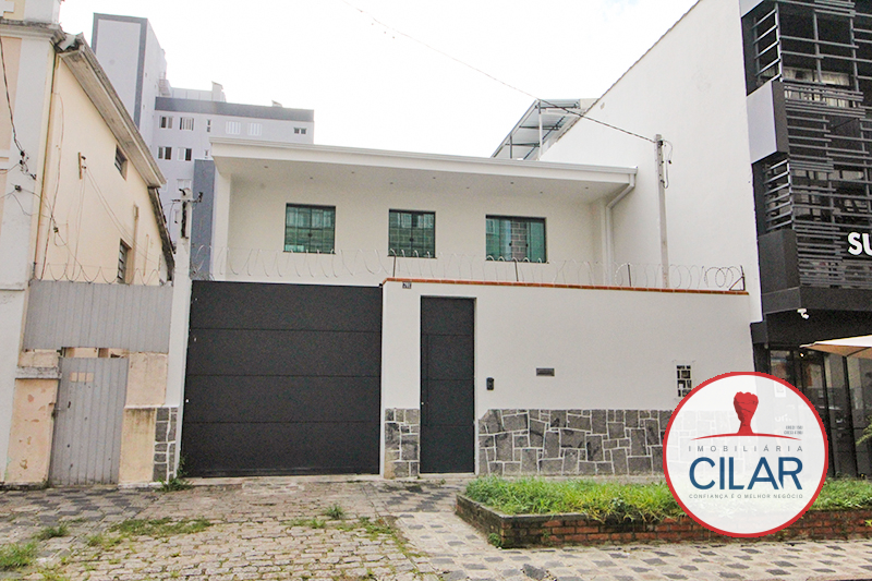 Casa para locacao no Centro em Curitiba com 220,00m² por R$ 8.500,00