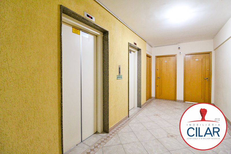 Imóveis Comerciais para locacao no Centro em Curitiba com 25,92m² por R$ 950,00